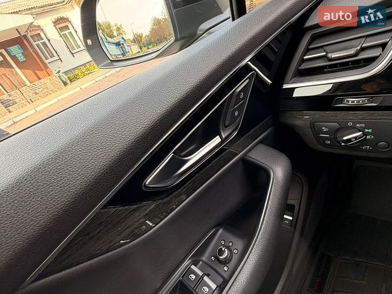Позашляховик / Кросовер Audi Q7 2017 в Бахмачі