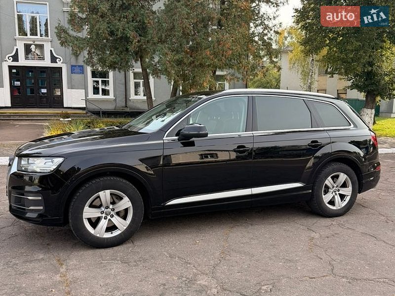 Позашляховик / Кросовер Audi Q7 2017 в Бахмачі