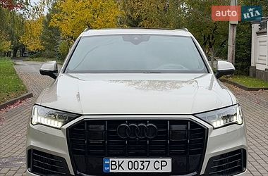 Внедорожник / Кроссовер Audi Q7 2020 в Ровно