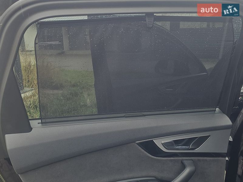 Внедорожник / Кроссовер Audi Q7 2016 в Луцке
