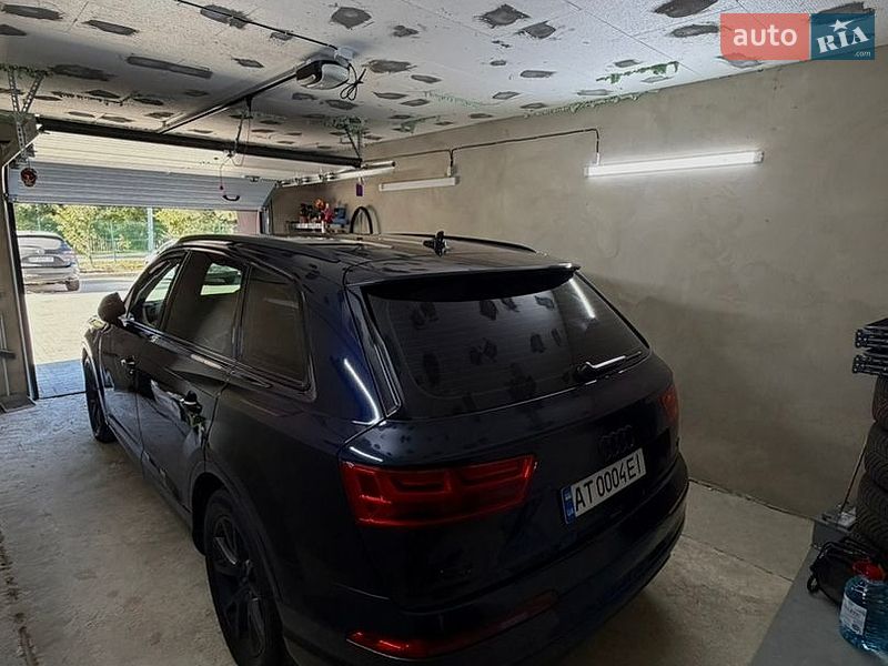 Внедорожник / Кроссовер Audi Q7 2016 в Калуше