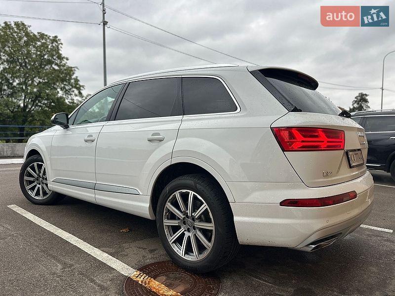 Внедорожник / Кроссовер Audi Q7 2018 в Киеве