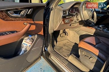 Внедорожник / Кроссовер Audi Q7 2016 в Киеве
