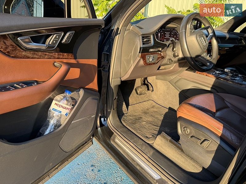 Внедорожник / Кроссовер Audi Q7 2016 в Киеве