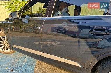 Внедорожник / Кроссовер Audi Q7 2016 в Киеве