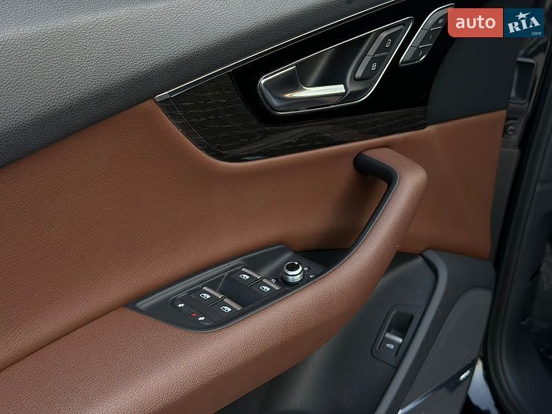 Внедорожник / Кроссовер Audi Q7 2017 в Виннице