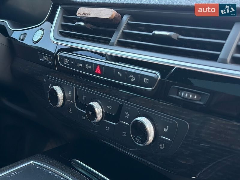 Внедорожник / Кроссовер Audi Q7 2017 в Виннице