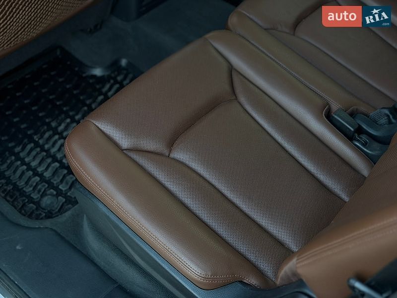 Внедорожник / Кроссовер Audi Q7 2017 в Виннице