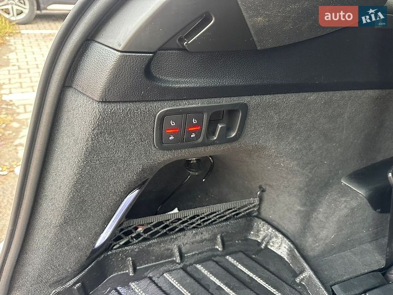 Внедорожник / Кроссовер Audi Q7 2017 в Черновцах