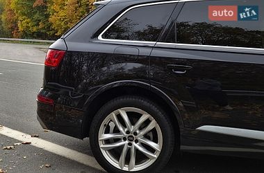 Внедорожник / Кроссовер Audi Q7 2018 в Киеве