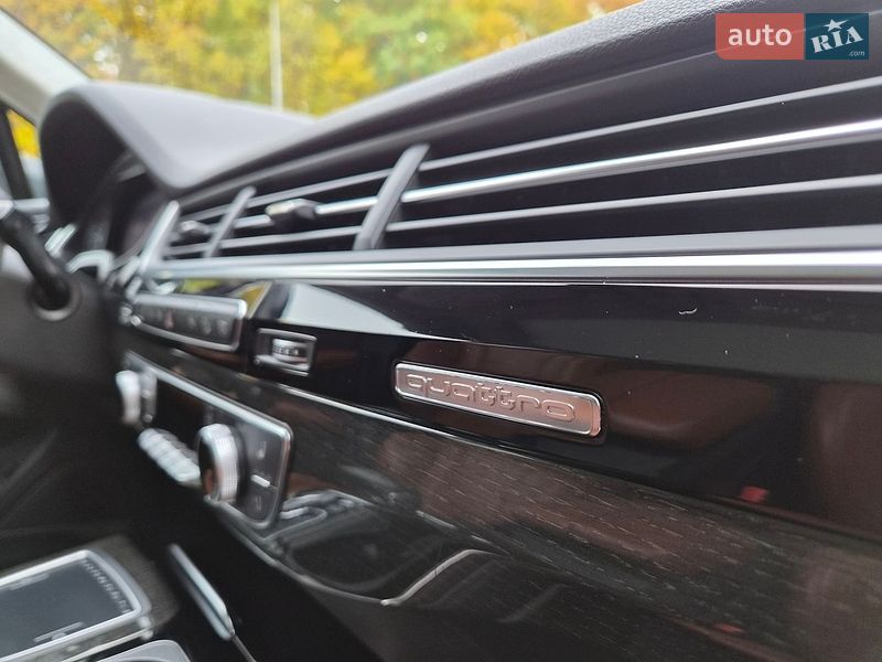 Внедорожник / Кроссовер Audi Q7 2018 в Киеве