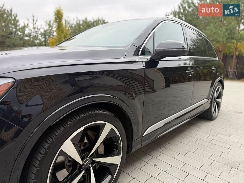 Внедорожник / Кроссовер Audi Q7 2019 в Луцке