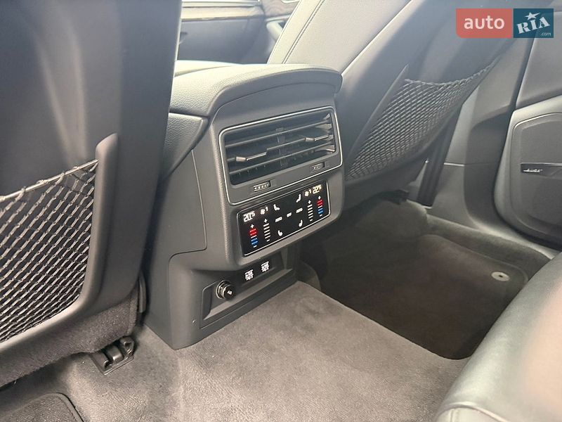 Внедорожник / Кроссовер Audi Q7 2019 в Луцке