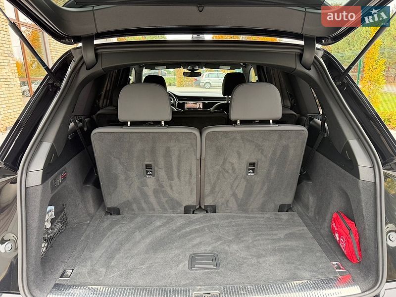 Внедорожник / Кроссовер Audi Q7 2019 в Луцке