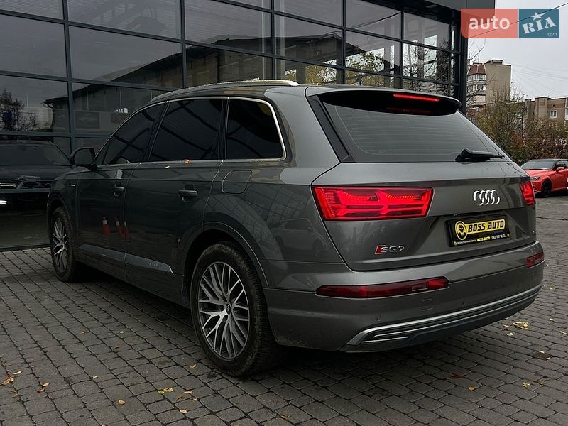 Внедорожник / Кроссовер Audi Q7 2016 в Ивано-Франковске