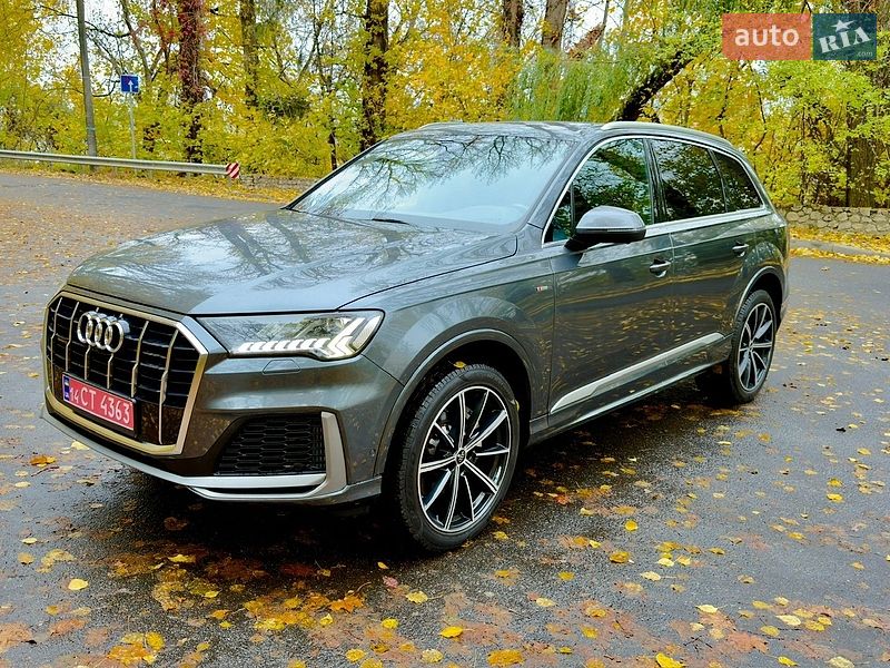 Внедорожник / Кроссовер Audi Q7 2021 в Тернополе