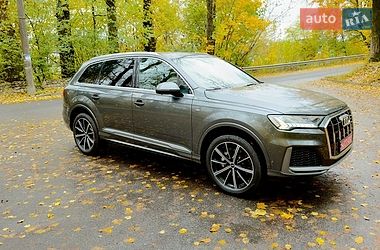Внедорожник / Кроссовер Audi Q7 2021 в Тернополе