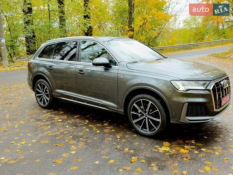 Внедорожник / Кроссовер Audi Q7 2021 в Тернополе