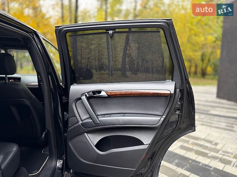 Внедорожник / Кроссовер Audi Q7 2011 в Тернополе
