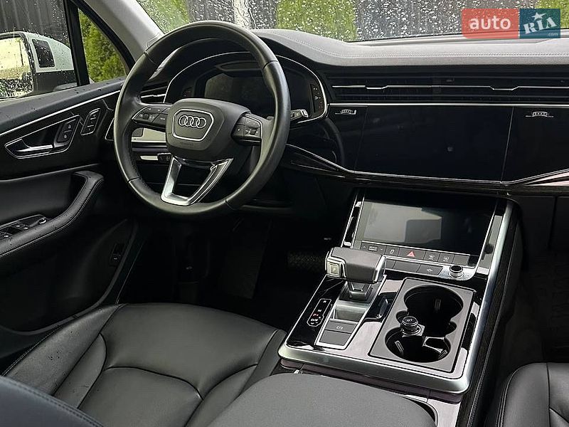 Позашляховик / Кросовер Audi Q7 2022 в Тернополі