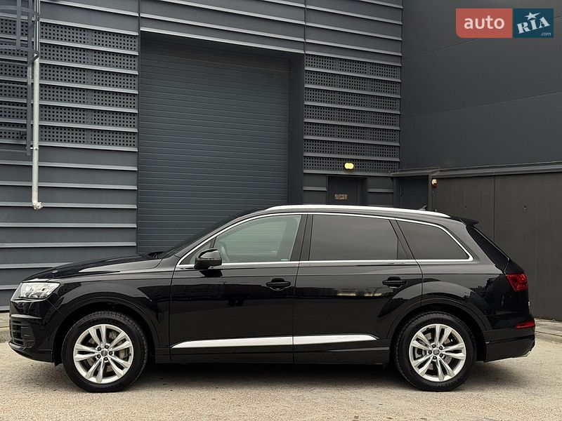 Позашляховик / Кросовер Audi Q7 2018 в Києві