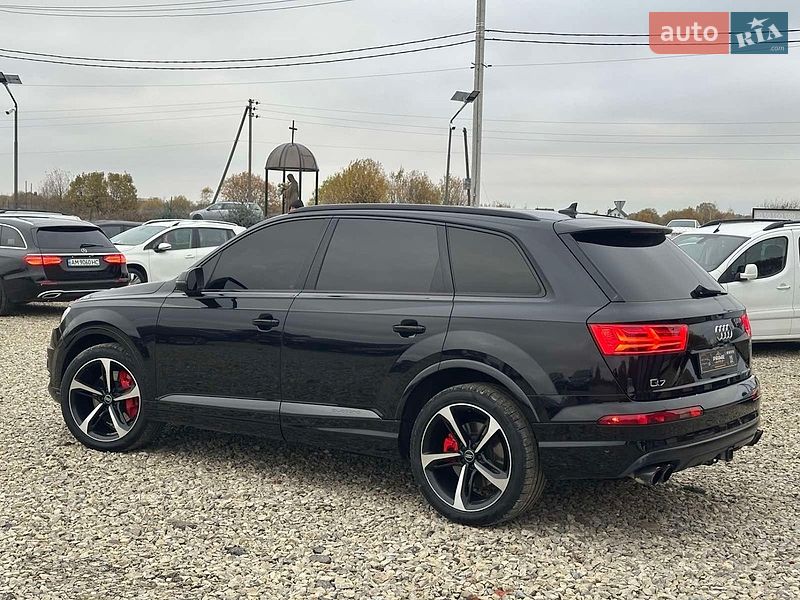 Внедорожник / Кроссовер Audi Q7 2018 в Ивано-Франковске