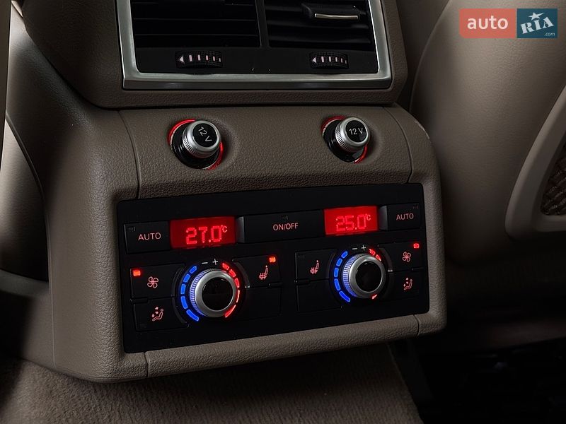 Позашляховик / Кросовер Audi Q7 2015 в Львові