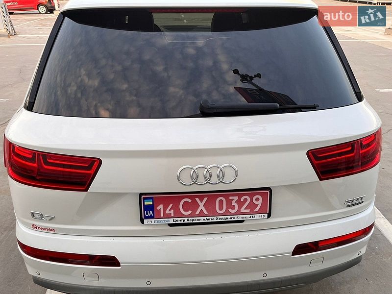 Позашляховик / Кросовер Audi Q7 2017 в Києві фото 8 Позашляховик / Кросовер Audi Q7 2017 в Києві