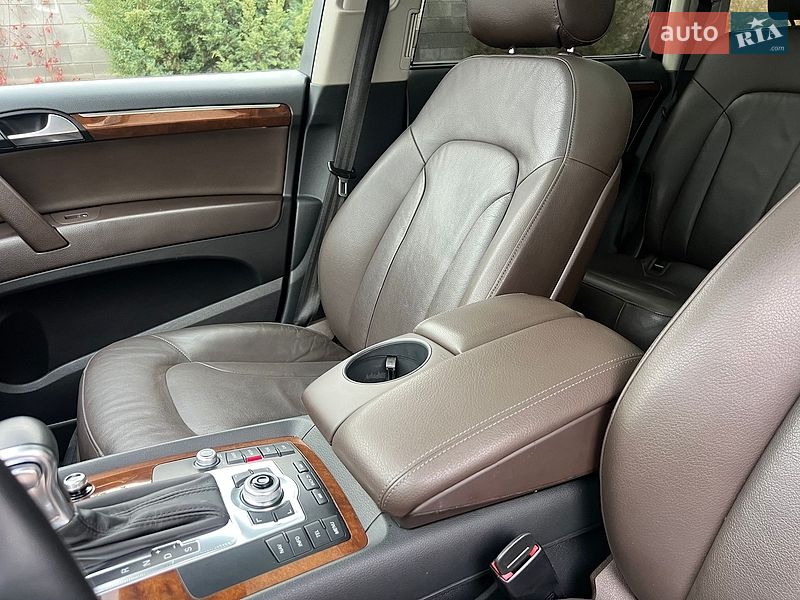Внедорожник / Кроссовер Audi Q7 2013 в Ровно