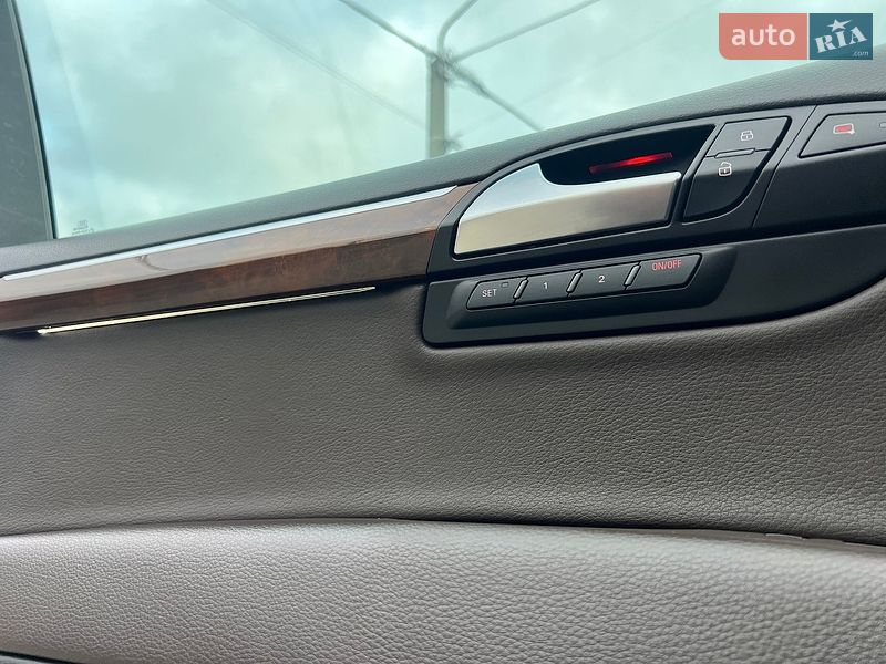 Внедорожник / Кроссовер Audi Q7 2013 в Ровно