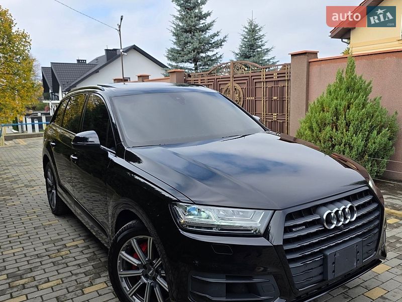 Позашляховик / Кросовер Audi Q7 2018 в Львові