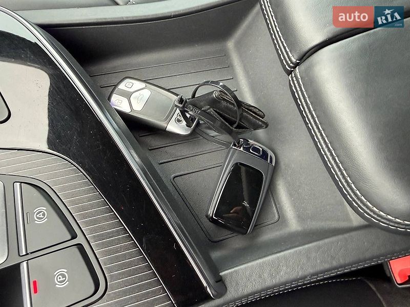 Внедорожник / Кроссовер Audi Q7 2017 в Стрые