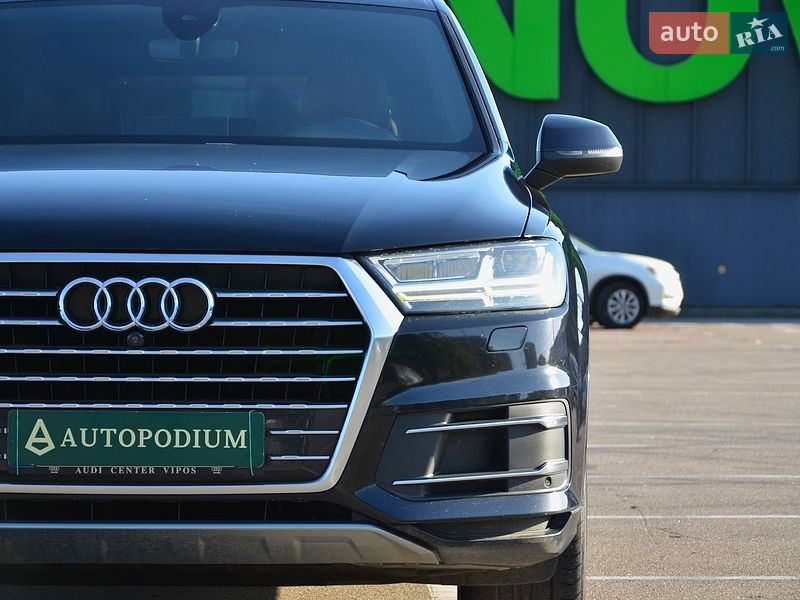 Внедорожник / Кроссовер Audi Q7 2016 в Киеве