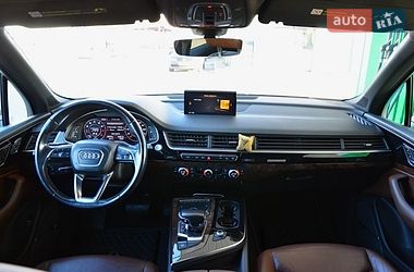 Внедорожник / Кроссовер Audi Q7 2016 в Киеве