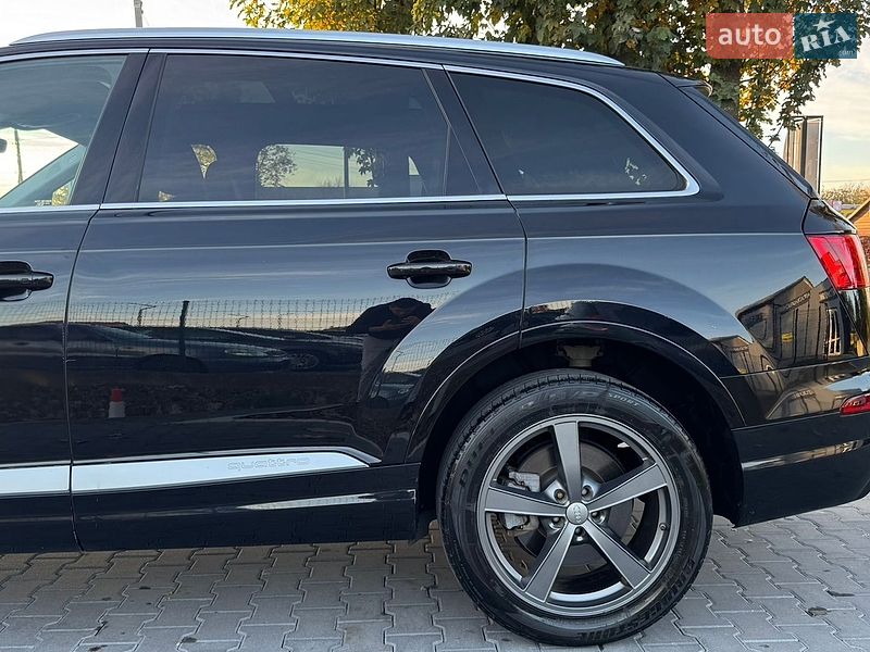 Внедорожник / Кроссовер Audi Q7 2016 в Стрые