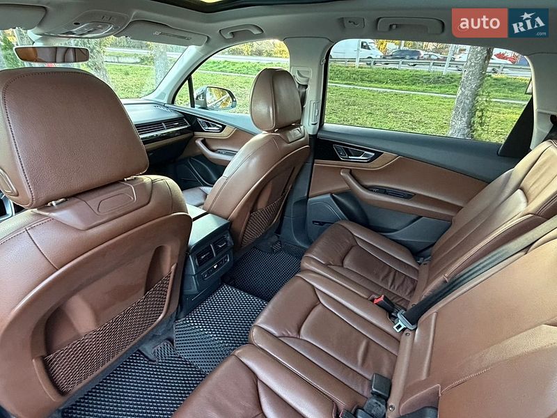 Внедорожник / Кроссовер Audi Q7 2016 в Стрые