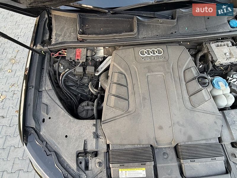 Внедорожник / Кроссовер Audi Q7 2016 в Стрые