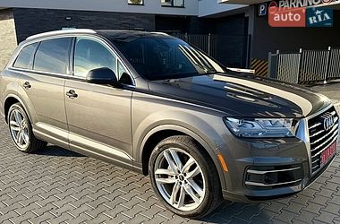 Позашляховик / Кросовер Audi Q7 2018 в Хусті