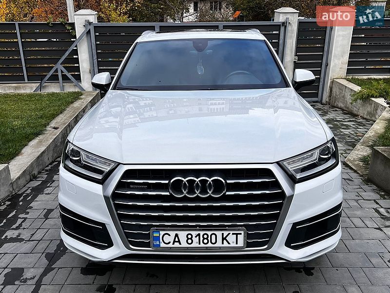 Внедорожник / Кроссовер Audi Q7 2017 в Умани