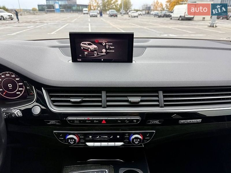 Внедорожник / Кроссовер Audi Q7 2016 в Киеве
