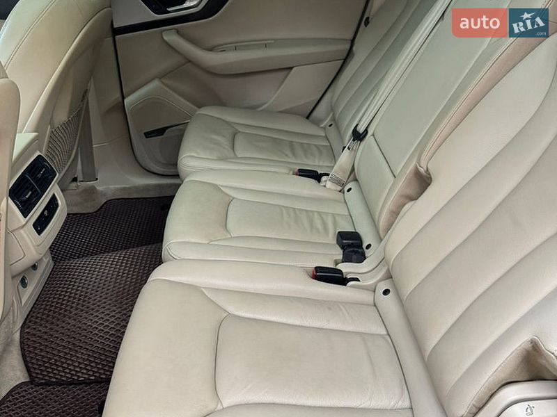 Внедорожник / Кроссовер Audi Q7 2019 в Киеве