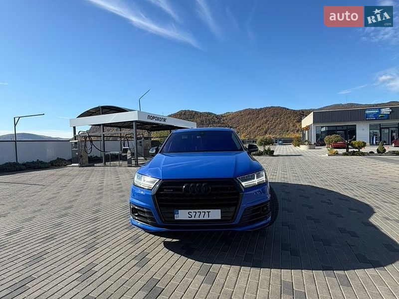 Внедорожник / Кроссовер Audi Q7 2016 в Хусте