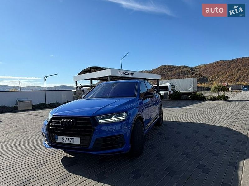 Внедорожник / Кроссовер Audi Q7 2016 в Хусте