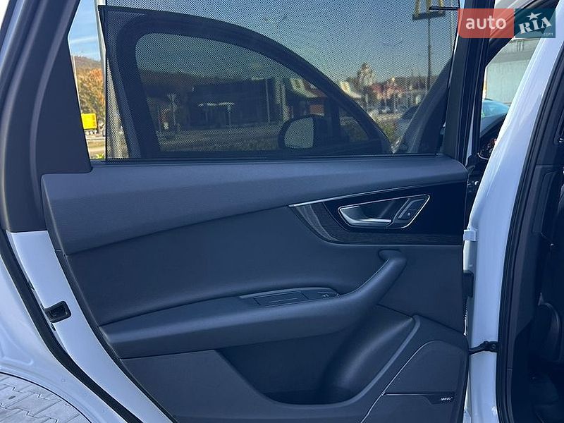 Позашляховик / Кросовер Audi Q7 2019 в Мукачевому