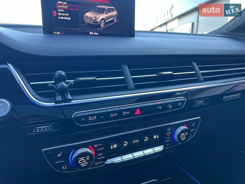 Позашляховик / Кросовер Audi Q7 2019 в Мукачевому