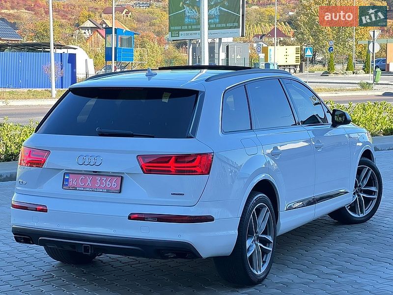 Позашляховик / Кросовер Audi Q7 2019 в Мукачевому