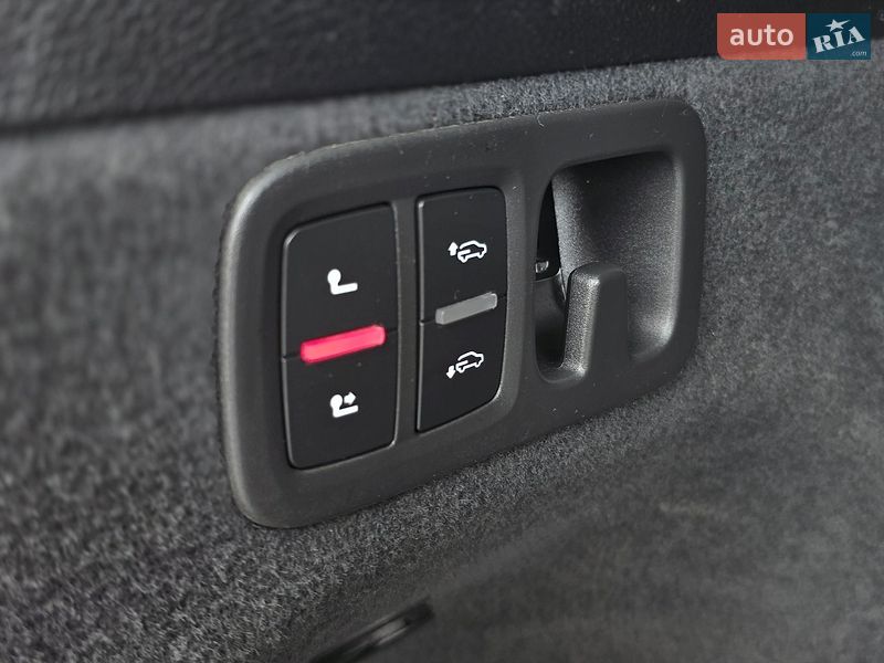 Внедорожник / Кроссовер Audi Q7 2018 в Черновцах
