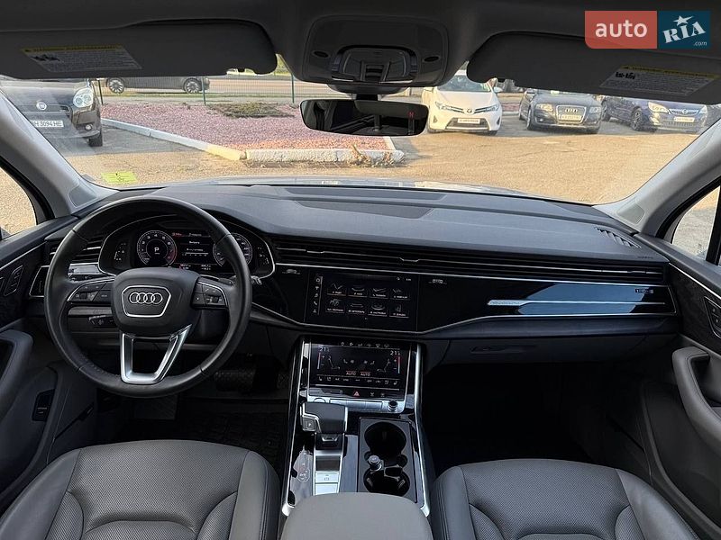 Позашляховик / Кросовер Audi Q7 2020 в Києві