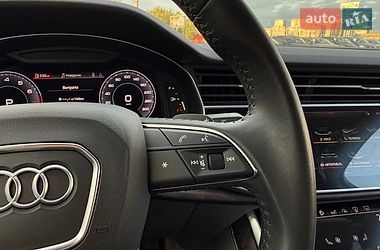 Позашляховик / Кросовер Audi Q7 2020 в Києві