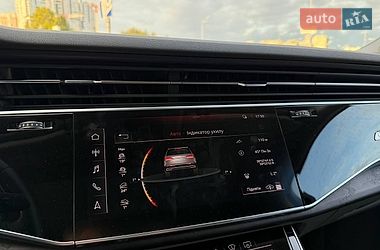 Позашляховик / Кросовер Audi Q7 2020 в Києві
